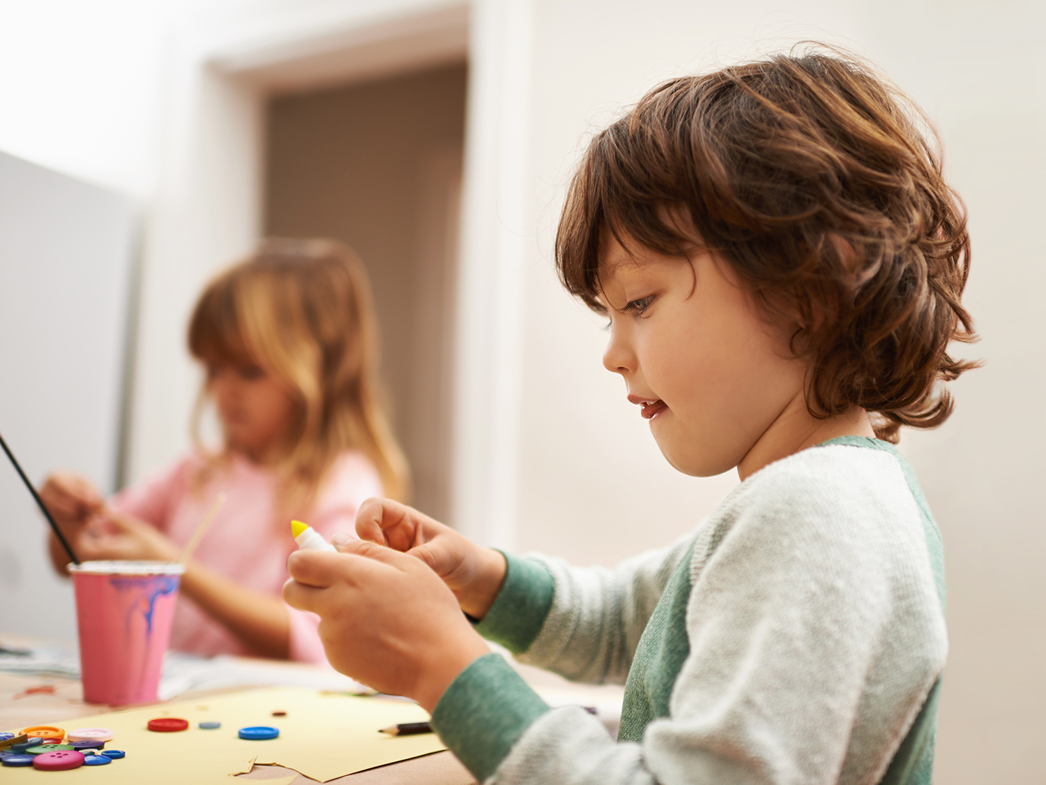 creative-development-3-5-year-olds-article-4-3.jpg.parentsimagerendition.xl.1400.1053 Nanny training & childcare courses